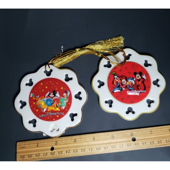 Walt Disney World Lot of 2 Christmas Tree Ornament 2005 2008 Wreath 4" - Picture 9 of 9